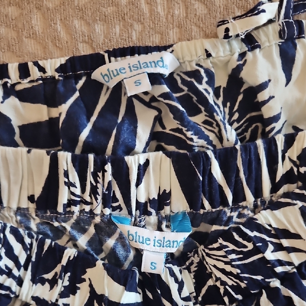 Blue Island Navy and Cream Leaf Print 2 Piece Set - Picture 14 of 14